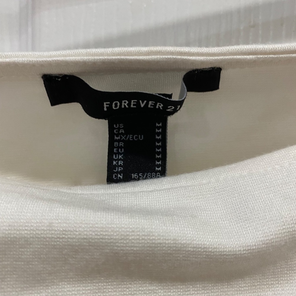Puff Sleeve Ruched Top - Picture 3 of 3